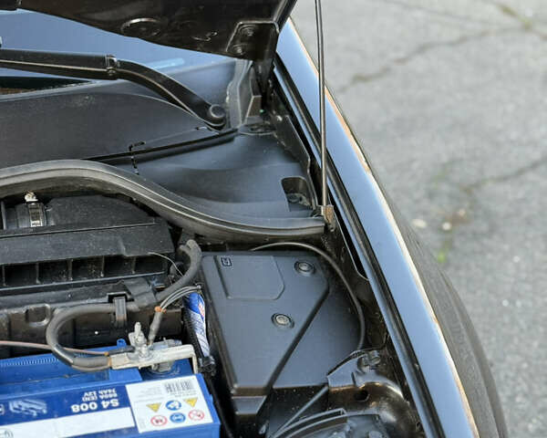 Черный Рено Меган, объемом двигателя 1.6 л и пробегом 200 тыс. км за 6200 $, фото 99 на Automoto.ua