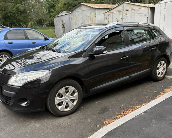 Черный Рено Меган, объемом двигателя 1.6 л и пробегом 240 тыс. км за 6500 $, фото 5 на Automoto.ua