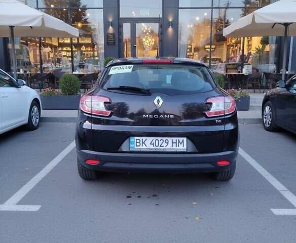 Черный Рено Меган, объемом двигателя 1.4 л и пробегом 260 тыс. км за 6600 $, фото 5 на Automoto.ua