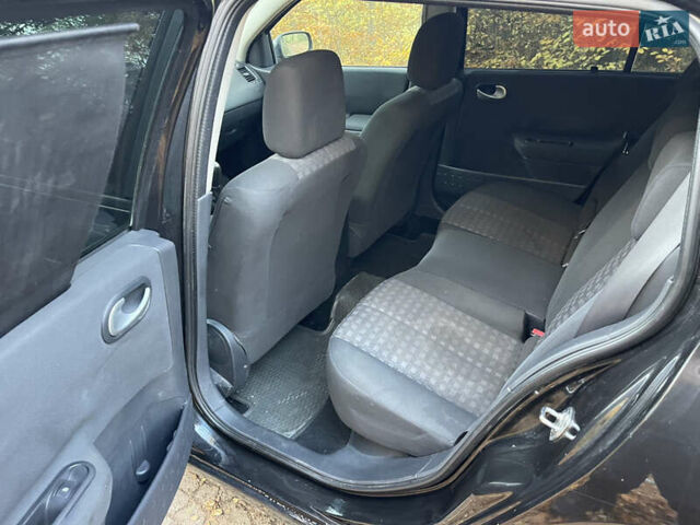 Черный Рено Меган, объемом двигателя 1.6 л и пробегом 219 тыс. км за 4599 $, фото 16 на Automoto.ua