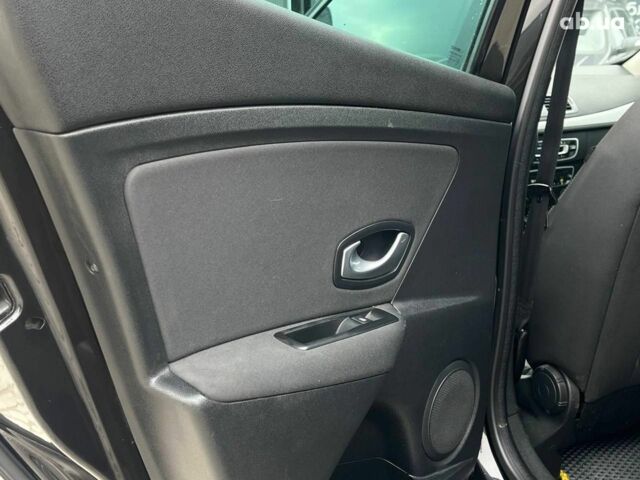 Черный Рено Меган, объемом двигателя 1.9 л и пробегом 295 тыс. км за 7190 $, фото 38 на Automoto.ua