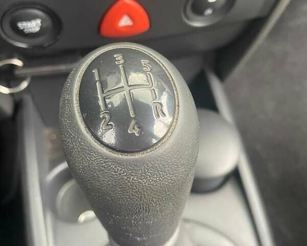 Черный Рено Меган, объемом двигателя 1.6 л и пробегом 196 тыс. км за 5950 $, фото 22 на Automoto.ua