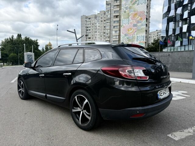 Чорний Рено Меган, об'ємом двигуна 2 л та пробігом 259 тис. км за 7345 $, фото 5 на Automoto.ua