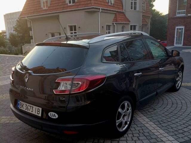 Черный Рено Меган, объемом двигателя 1.4 л и пробегом 260 тыс. км за 7000 $, фото 5 на Automoto.ua