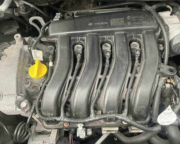 Черный Рено Меган, объемом двигателя 1.6 л и пробегом 196 тыс. км за 5950 $, фото 28 на Automoto.ua