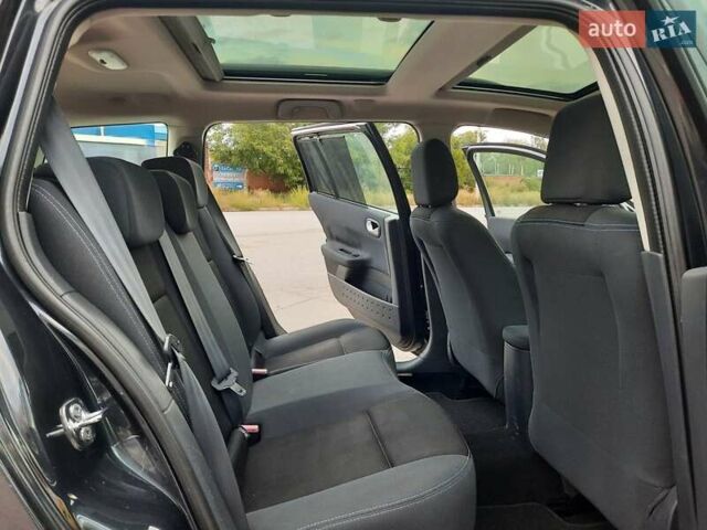 Чорний Рено Меган, об'ємом двигуна 1.6 л та пробігом 187 тис. км за 6200 $, фото 85 на Automoto.ua