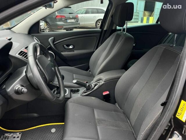 Черный Рено Меган, объемом двигателя 1.9 л и пробегом 295 тыс. км за 7190 $, фото 23 на Automoto.ua