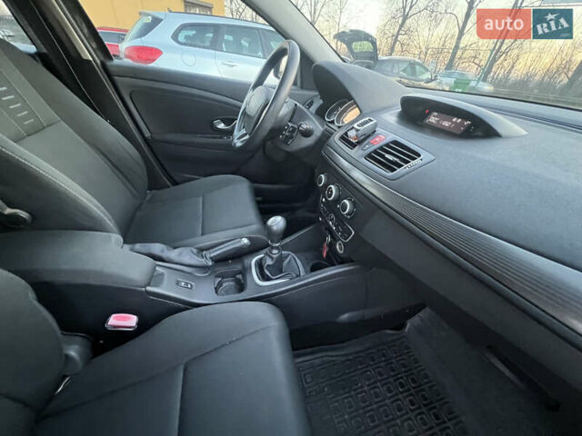 Черный Рено Меган, объемом двигателя 1.46 л и пробегом 277 тыс. км за 5999 $, фото 17 на Automoto.ua