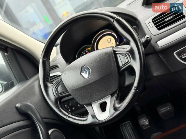 Чорний Рено Меган, об'ємом двигуна 1.6 л та пробігом 172 тис. км за 6900 $, фото 37 на Automoto.ua