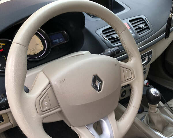 Черный Рено Меган, объемом двигателя 1.87 л и пробегом 263 тыс. км за 7500 $, фото 15 на Automoto.ua