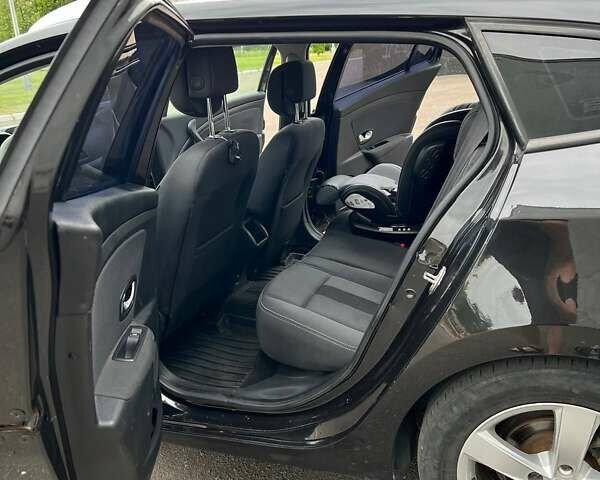 Черный Рено Меган, объемом двигателя 1.6 л и пробегом 253 тыс. км за 6300 $, фото 9 на Automoto.ua