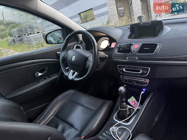 Чорний Рено Меган, об'ємом двигуна 2 л та пробігом 260 тис. км за 7200 $, фото 7 на Automoto.ua