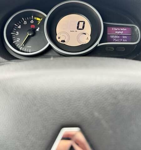 Черный Рено Меган, объемом двигателя 1.6 л и пробегом 186 тыс. км за 7600 $, фото 17 на Automoto.ua