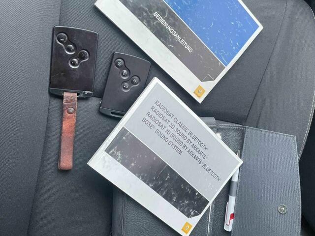 Черный Рено Меган, объемом двигателя 1.5 л и пробегом 290 тыс. км за 7000 $, фото 13 на Automoto.ua