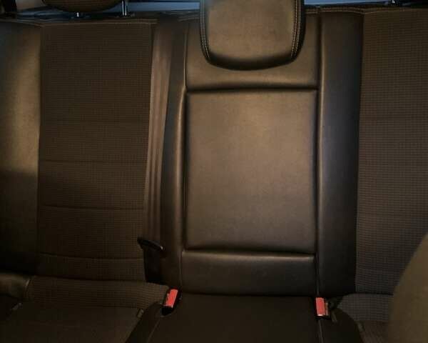 Черный Рено Меган, объемом двигателя 1.5 л и пробегом 287 тыс. км за 7500 $, фото 10 на Automoto.ua