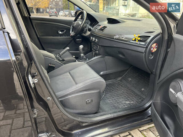 Рено Меган 2010 в Каменце-Подольском на Automoto.ua Черный Рено Меган, объемом двигателя 1.5 л и пробегом 271 тыс. км за 6450 $, фото 59 на Automoto.ua