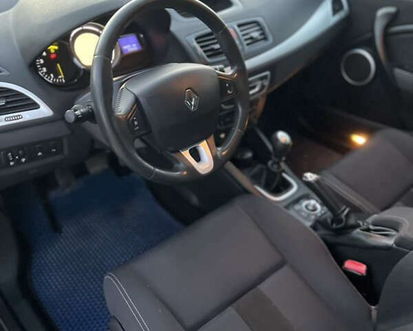 Черный Рено Меган, объемом двигателя 1.46 л и пробегом 215 тыс. км за 7200 $, фото 52 на Automoto.ua