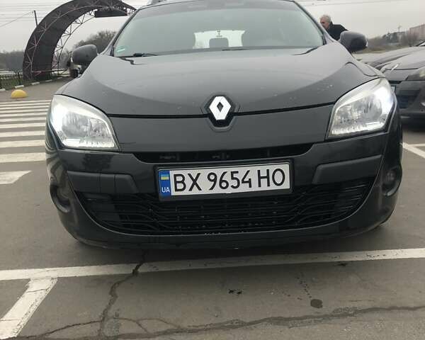 Черный Рено Меган, объемом двигателя 1.46 л и пробегом 286 тыс. км за 6500 $, фото 11 на Automoto.ua