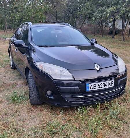 Черный Рено Меган, объемом двигателя 1.5 л и пробегом 253 тыс. км за 7500 $, фото 8 на Automoto.ua