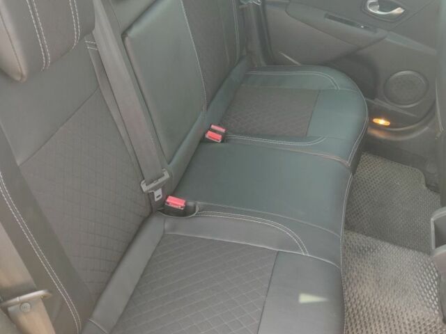 Чорний Рено Меган, об'ємом двигуна 1.5 л та пробігом 311 тис. км за 6700 $, фото 4 на Automoto.ua