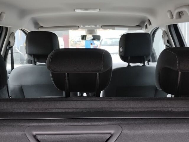 Черный Рено Меган, объемом двигателя 0 л и пробегом 235 тыс. км за 7300 $, фото 6 на Automoto.ua