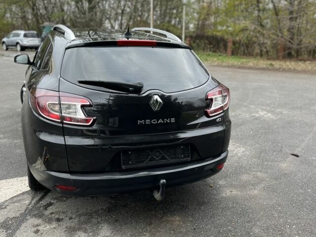 Черный Рено Меган, объемом двигателя 1.5 л и пробегом 335 тыс. км за 6999 $, фото 4 на Automoto.ua
