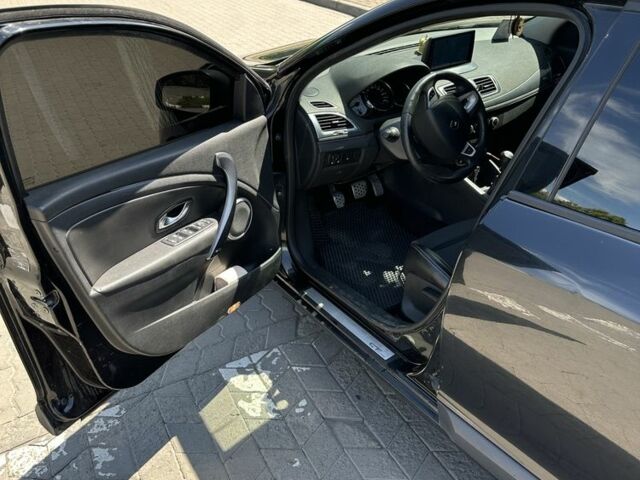 Черный Рено Меган, объемом двигателя 1.9 л и пробегом 320 тыс. км за 7790 $, фото 16 на Automoto.ua