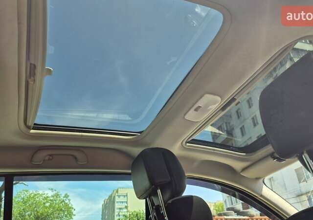 Черный Рено Меган, объемом двигателя 1.46 л и пробегом 270 тыс. км за 7800 $, фото 23 на Automoto.ua