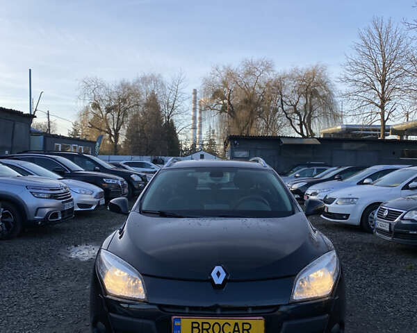 Черный Рено Меган, объемом двигателя 1.5 л и пробегом 210 тыс. км за 7100 $, фото 1 на Automoto.ua