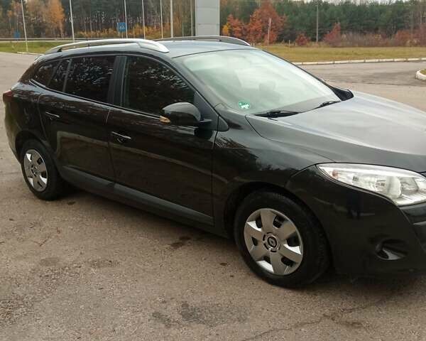 Рено Меган 2010 в Луцке на Automoto.ua Черный Рено Меган, объемом двигателя 1.6 л и пробегом 198 тыс. км за 6100 $, фото 4 на Automoto.ua