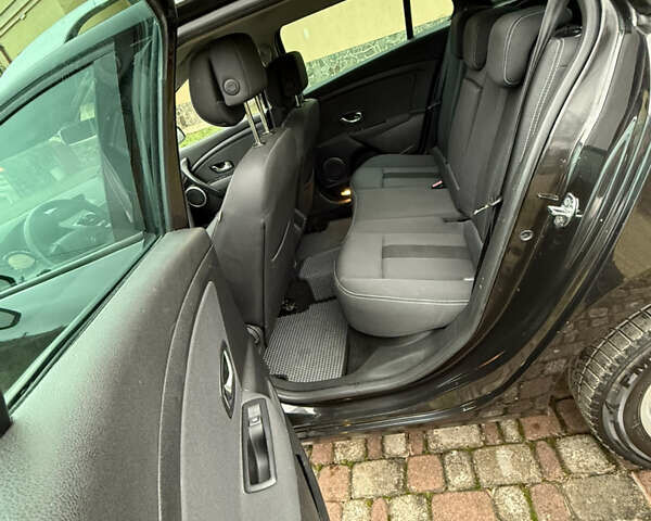 Черный Рено Меган, объемом двигателя 1.4 л и пробегом 185 тыс. км за 5999 $, фото 53 на Automoto.ua