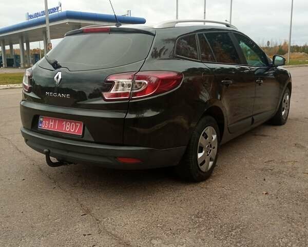 Рено Меган 2010 в Луцке на Automoto.ua Черный Рено Меган, объемом двигателя 1.6 л и пробегом 198 тыс. км за 6100 $, фото 2 на Automoto.ua