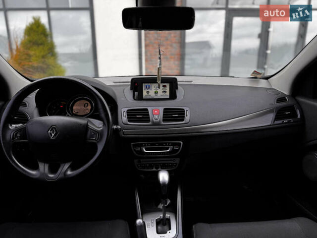 Черный Рено Меган, объемом двигателя 1.5 л и пробегом 240 тыс. км за 6500 $, фото 19 на Automoto.ua
