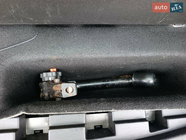 Черный Рено Меган, объемом двигателя 1.6 л и пробегом 196 тыс. км за 7500 $, фото 22 на Automoto.ua