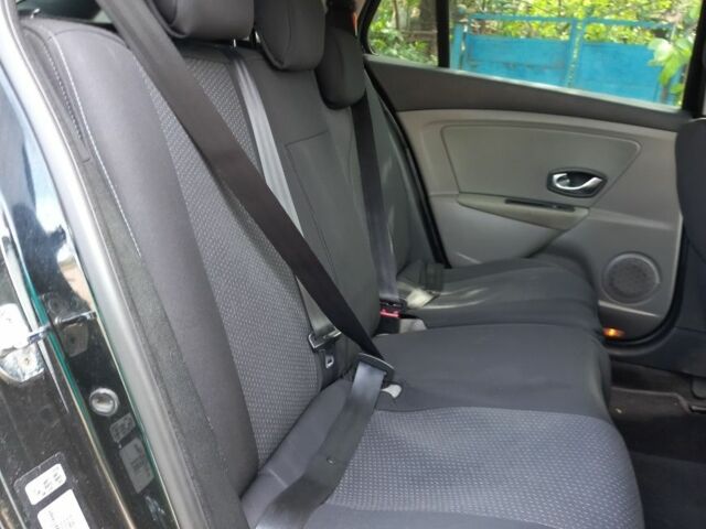 Черный Рено Меган, объемом двигателя 1.5 л и пробегом 290 тыс. км за 6500 $, фото 2 на Automoto.ua