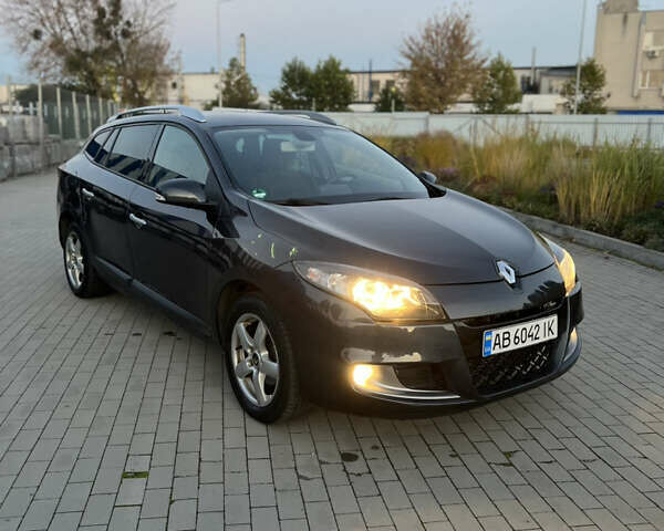 Черный Рено Меган, объемом двигателя 1.46 л и пробегом 215 тыс. км за 7200 $, фото 42 на Automoto.ua