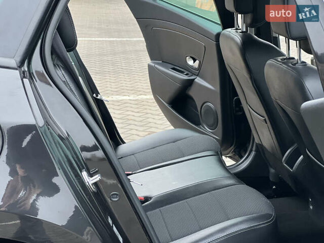 Черный Рено Меган, объемом двигателя 1.4 л и пробегом 170 тыс. км за 6900 $, фото 48 на Automoto.ua