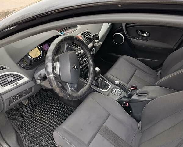 Черный Рено Меган, объемом двигателя 1.46 л и пробегом 241 тыс. км за 6900 $, фото 10 на Automoto.ua