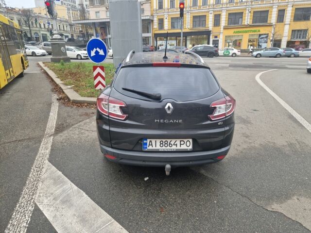 Черный Рено Меган, объемом двигателя 1.5 л и пробегом 398 тыс. км за 6199 $, фото 3 на Automoto.ua