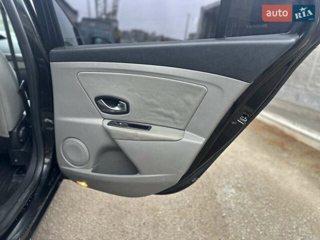 Чорний Рено Меган, об'ємом двигуна 1.46 л та пробігом 305 тис. км за 6499 $, фото 13 на Automoto.ua