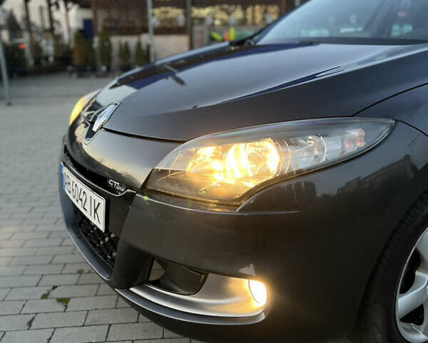 Черный Рено Меган, объемом двигателя 1.46 л и пробегом 215 тыс. км за 7200 $, фото 44 на Automoto.ua