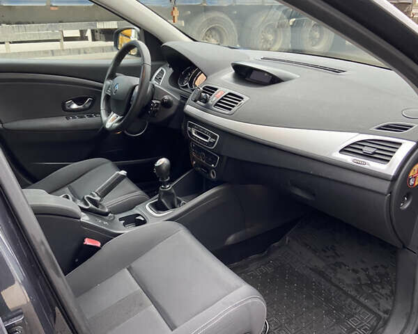 Чорний Рено Меган, об'ємом двигуна 1.87 л та пробігом 237 тис. км за 7100 $, фото 9 на Automoto.ua