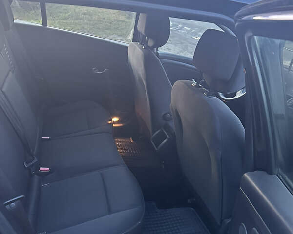 Черный Рено Меган, объемом двигателя 1.46 л и пробегом 285 тыс. км за 6700 $, фото 15 на Automoto.ua