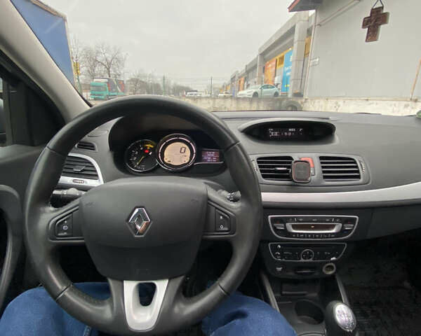 Чорний Рено Меган, об'ємом двигуна 1.87 л та пробігом 237 тис. км за 7100 $, фото 23 на Automoto.ua