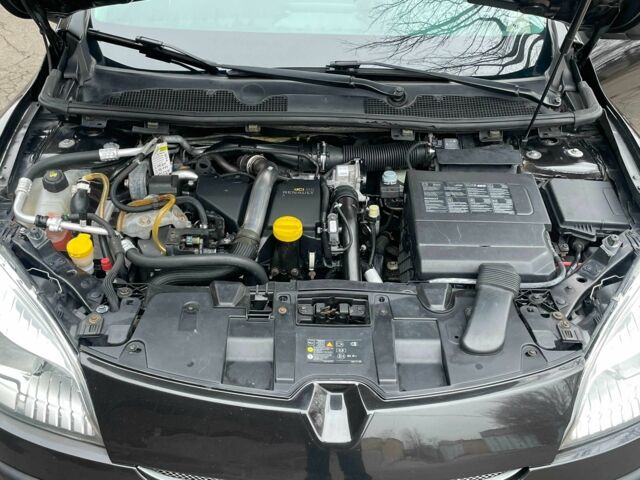 Черный Рено Меган, объемом двигателя 1.5 л и пробегом 290 тыс. км за 7000 $, фото 12 на Automoto.ua