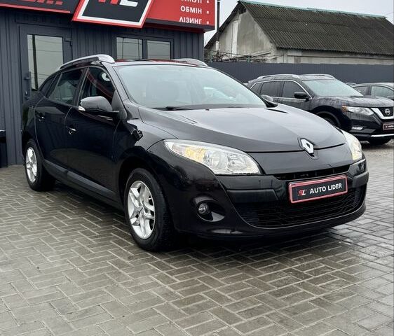 Чорний Рено Меган, об'ємом двигуна 1.6 л та пробігом 185 тис. км за 7600 $, фото 1 на Automoto.ua