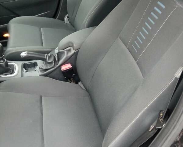 Рено Меган 2010 в Луцке на Automoto.ua Черный Рено Меган, объемом двигателя 1.6 л и пробегом 198 тыс. км за 6100 $, фото 38 на Automoto.ua