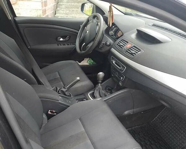 Черный Рено Меган, объемом двигателя 1.46 л и пробегом 258 тыс. км за 5800 $, фото 4 на Automoto.ua