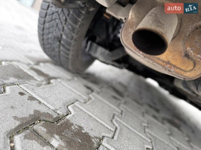 Черный Рено Меган, объемом двигателя 1.5 л и пробегом 240 тыс. км за 6500 $, фото 16 на Automoto.ua