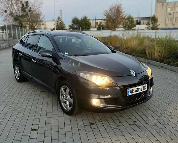 Черный Рено Меган, объемом двигателя 1.46 л и пробегом 215 тыс. км за 7200 $, фото 45 на Automoto.ua